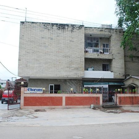 Charans Guest House Lucknow Dış mekan fotoğraf